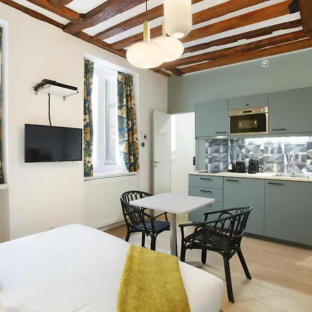 Rent A - Aparts Cadet Daire Paris