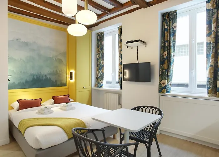 Rent A - Aparts Cadet شقة *