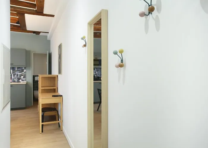 Rent A - Aparts Cadet شقة