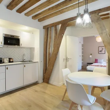 Rent A - Aparts Cadet Apartman