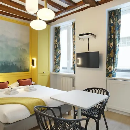 Rent A - Aparts Cadet Apartman *